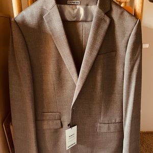 EXPRESS 3 piece suit! Size L, 34/30, 44R